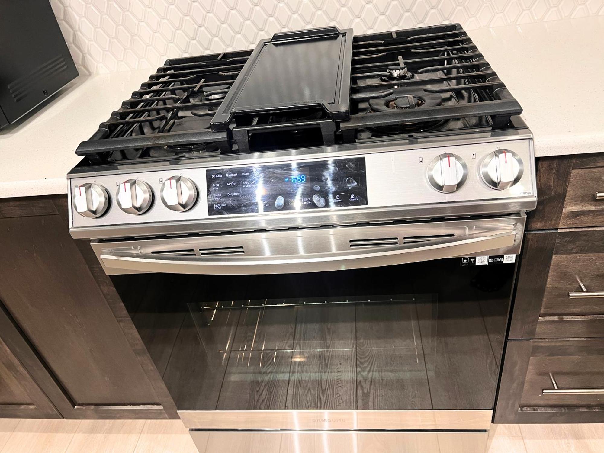 Flowealth Property Luxury Villa Near Lake Netflix Tv Wifi YYC 외부 사진
